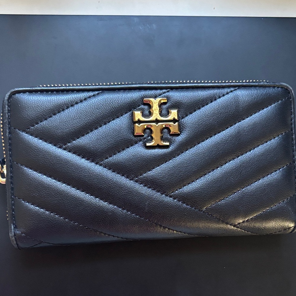 Tory Burch Black Quilted Chevron Zip Wallet with Gold Logo